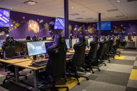 gaming lounges open near me